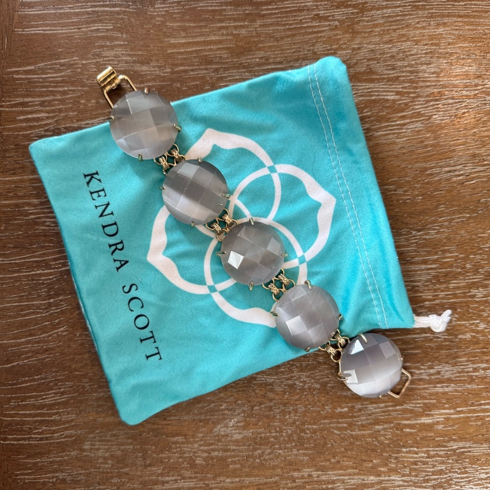 Kendra Scott Cassie Bracelet in Slate Cat’s Eye